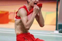 开云体育平台APP-关于中国羽毛球队鏖战英格兰羽毛球队，谌龙高光表现的信息