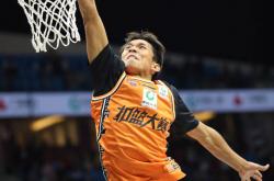 开云体育中国官网-选手情系草根感人致敬梦想