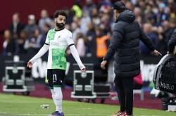 开云体育app-曼城客场不敌西汉姆，遭遇败局