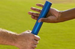 开云体育中国官网-赛道上的新星，锡安在F1新赛季揭幕战之夜惊艳四座