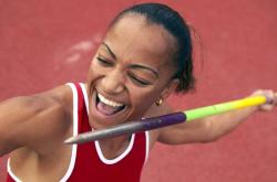 开云体育下载-新疆队对阵马刺，当德罗赞的节奏成为全队的呼吸