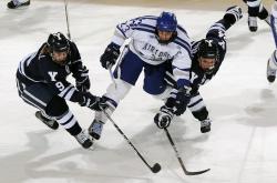 开云体育app-赛道与球场，阿尔瓦雷斯的末节接管之夜