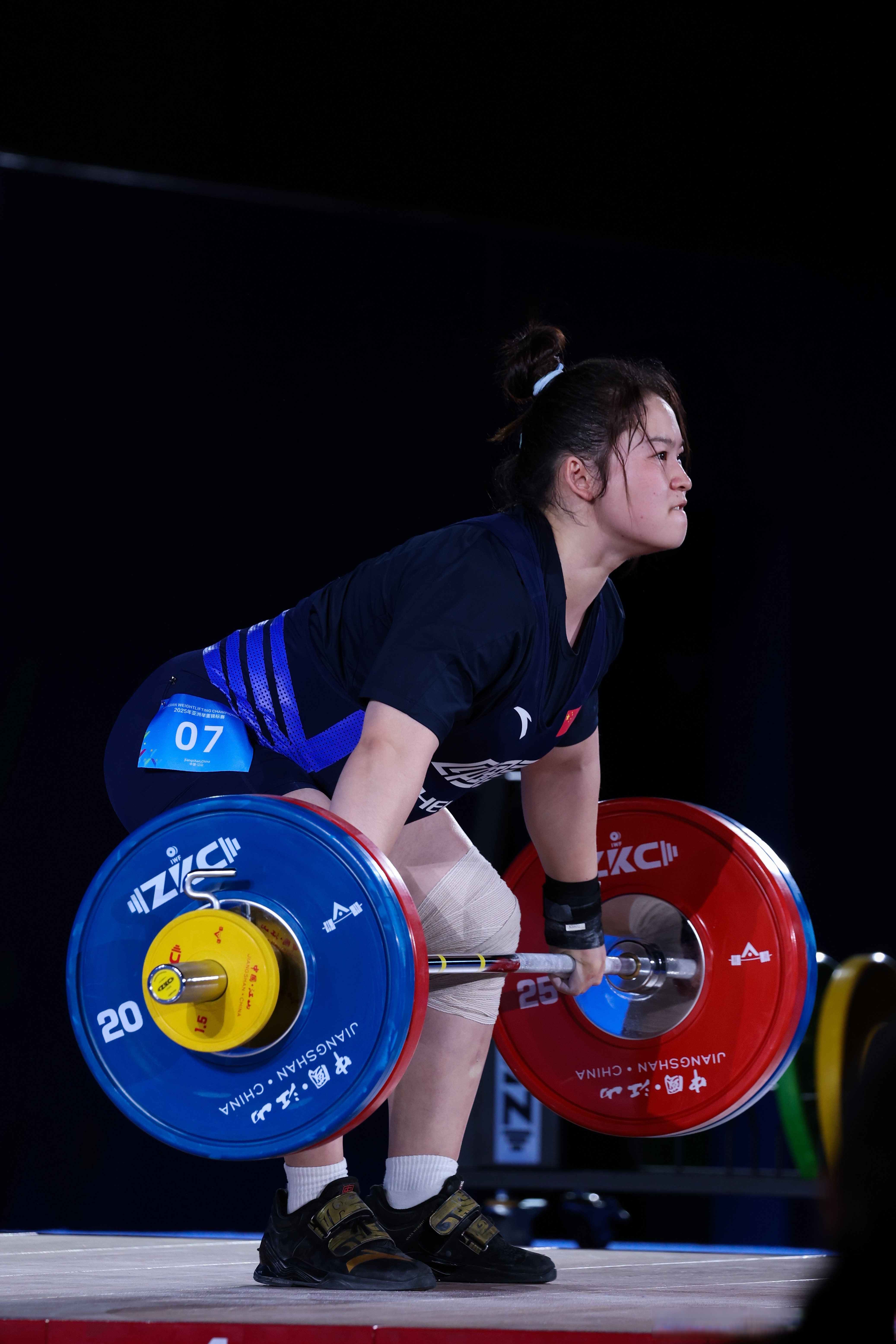 亚洲女子选手完美演绎，夺得桂冠