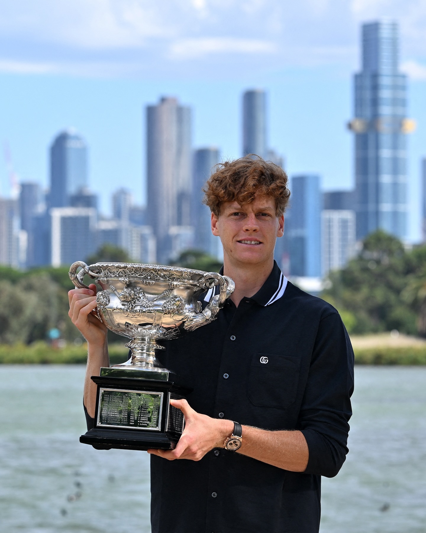 拉沃尔杯完胜澳网,辛纳点燃赛场的简单介绍 拉沃尔杯完胜澳网,辛纳点燃赛场的简单介绍