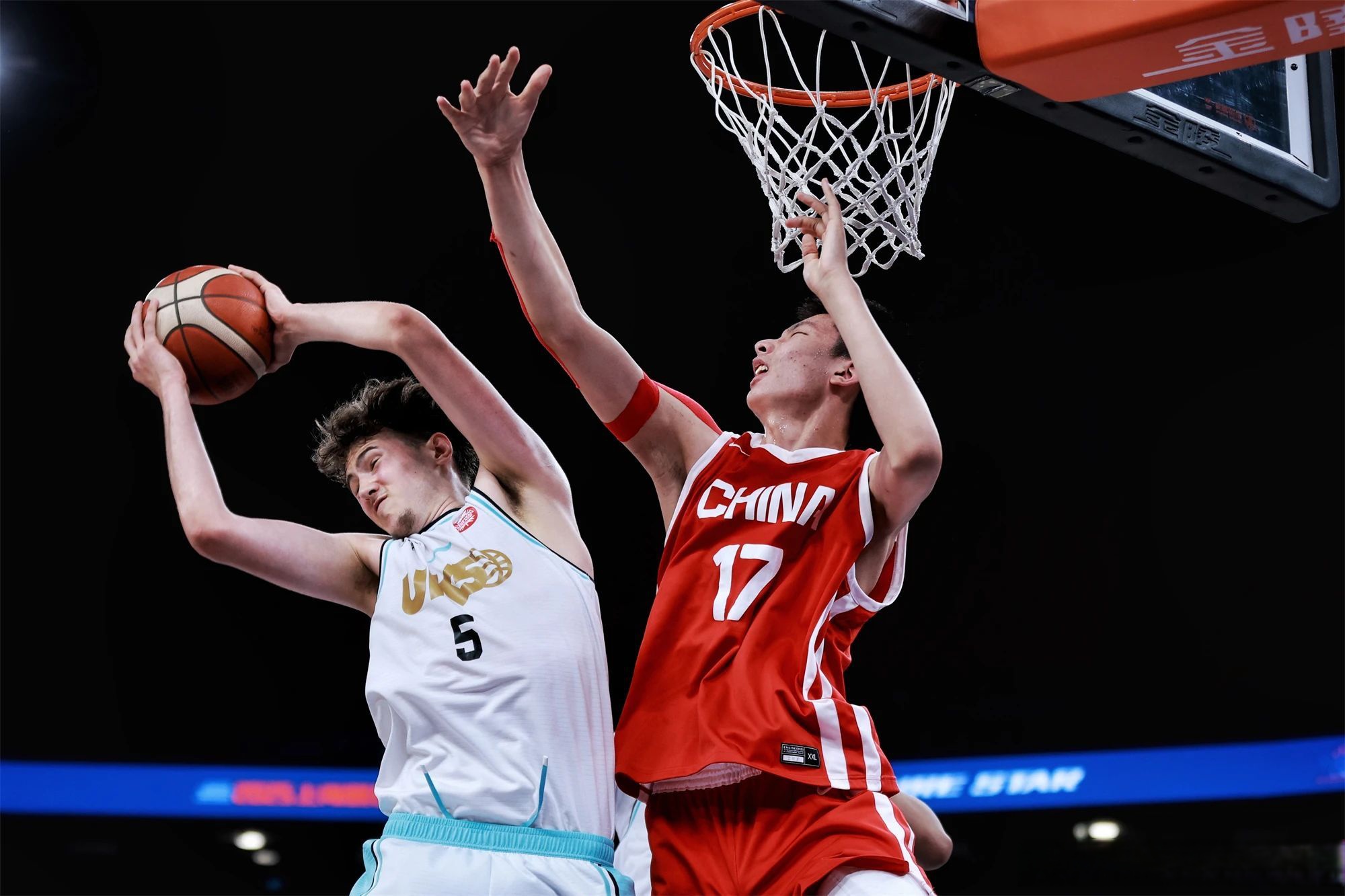 关于篮球联赛新晋明星崭露头角实力备战全国赛事的信息 关于篮球联赛新晋明星崭露头角实力备战全国赛事的信息