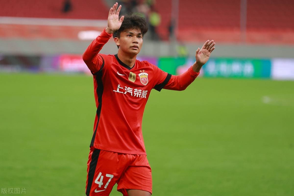 北京国安逼平上海上港