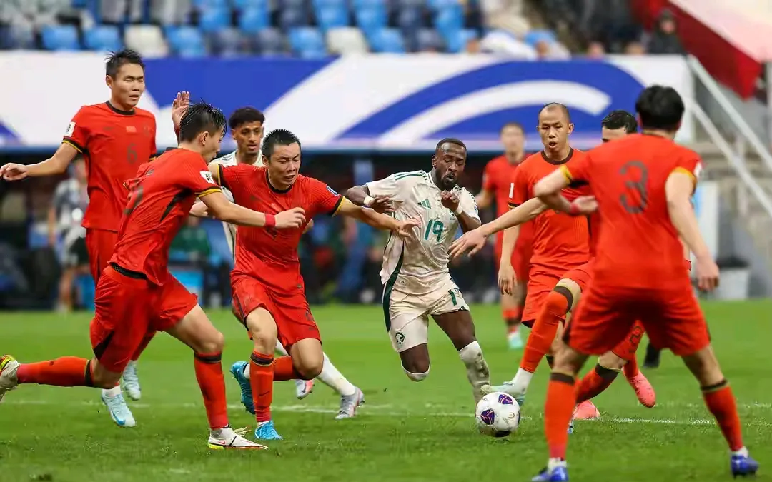 世界杯篮球预选赛展开，各国球队为晋级苦战的简单介绍