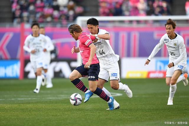 包含亚眠主场力克圣艾蒂安，结束颓势的词条