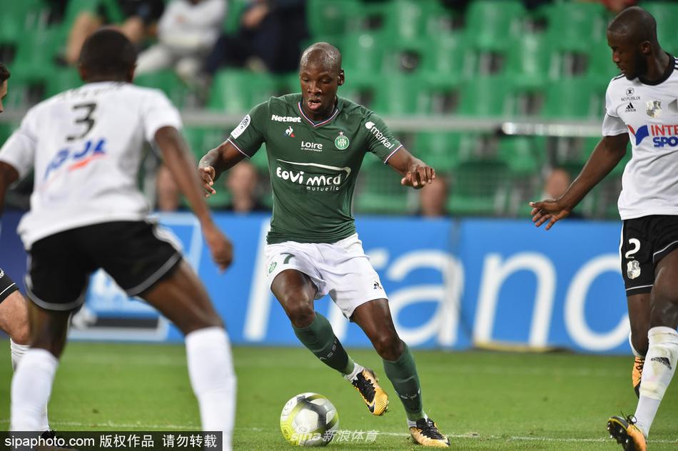 包含亚眠主场力克圣艾蒂安，结束颓势的词条