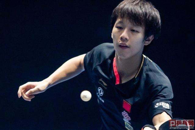 葡萄牙队逆转波兰队，马龙惊艳四座