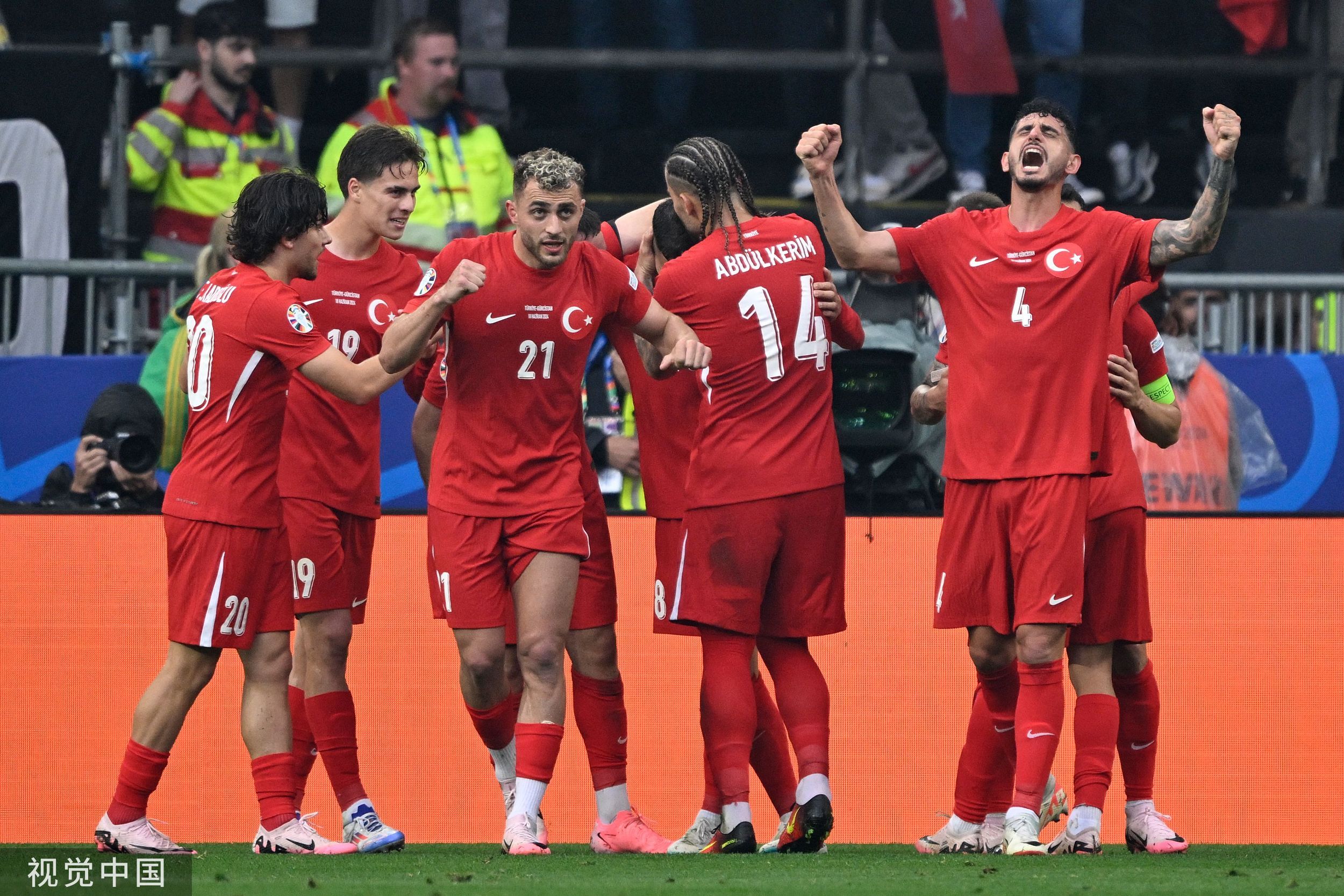 关于欧洲国家队实力对抗，比赛激烈程度超预期的信息