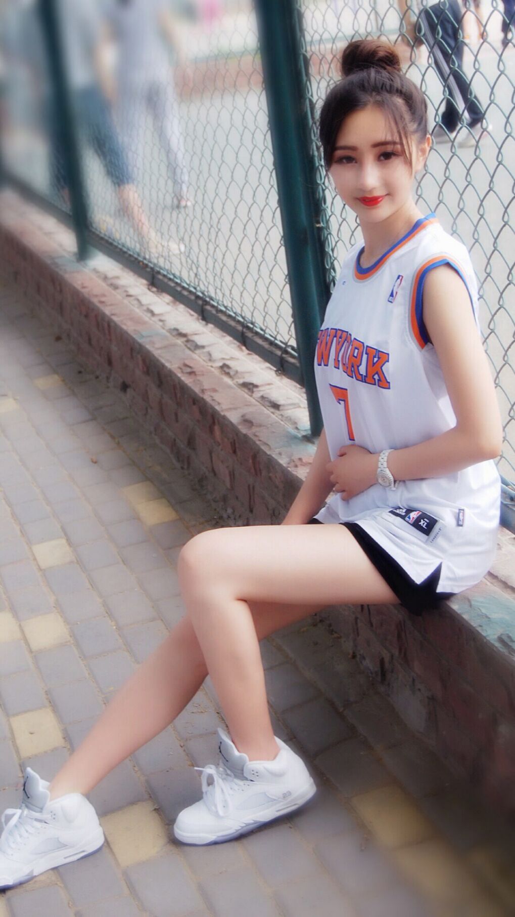 赛道与球场，F1年度争冠焦点战与独行侠单节拉开山西队的双重奏