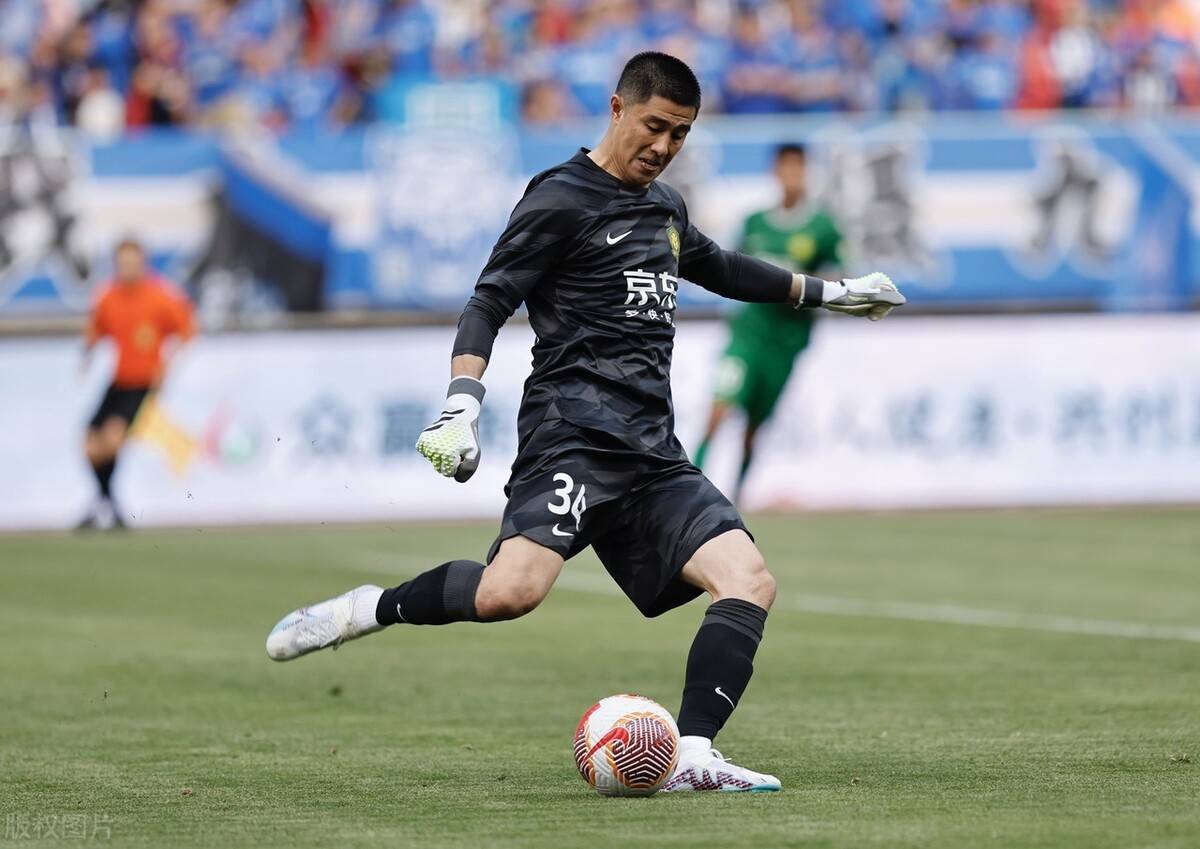 关于华夏大胜，中超梦之队再度崭露头角的信息