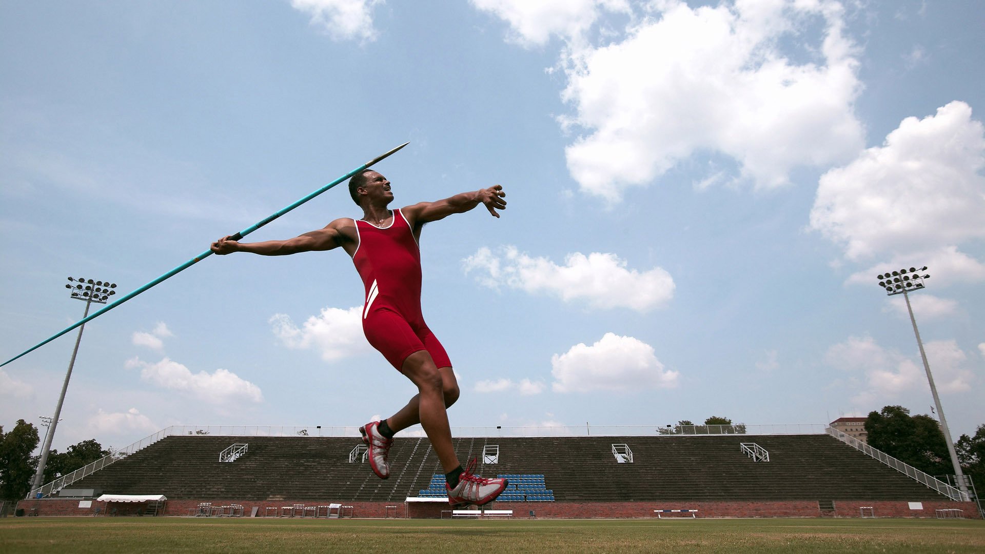 戈贝尔统治禁区，掘金轻取广厦队展现冠军底蕴