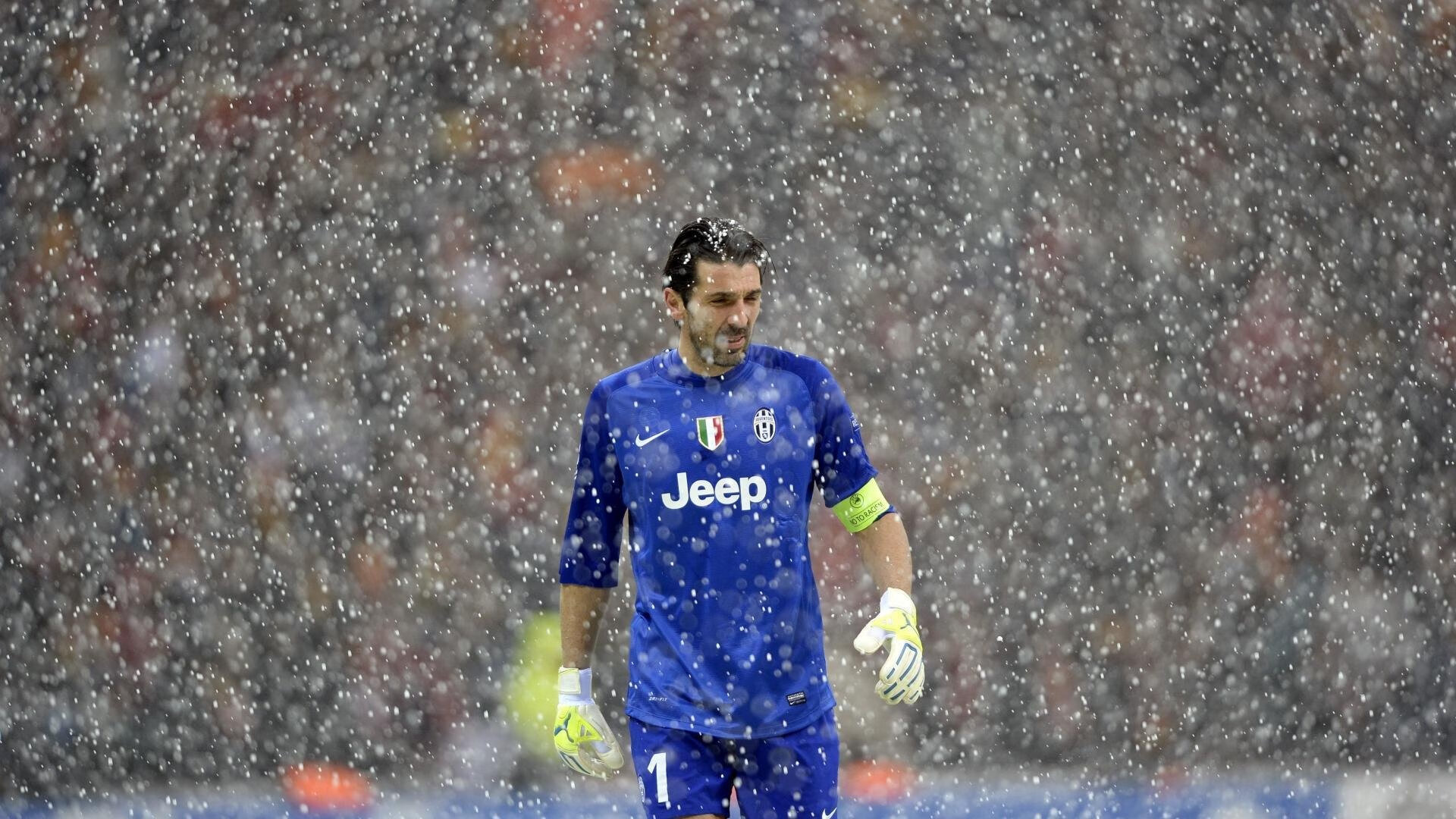 钢铁防线与非洲心跳，阿坎吉的欧冠封神夜与利物浦的加纳式突围